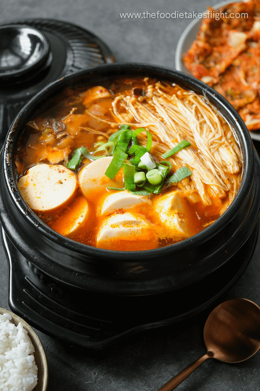 Vegan Sundubu Jjigae ìëë¶ì°ê° (Korean Soft Tofu Stew)