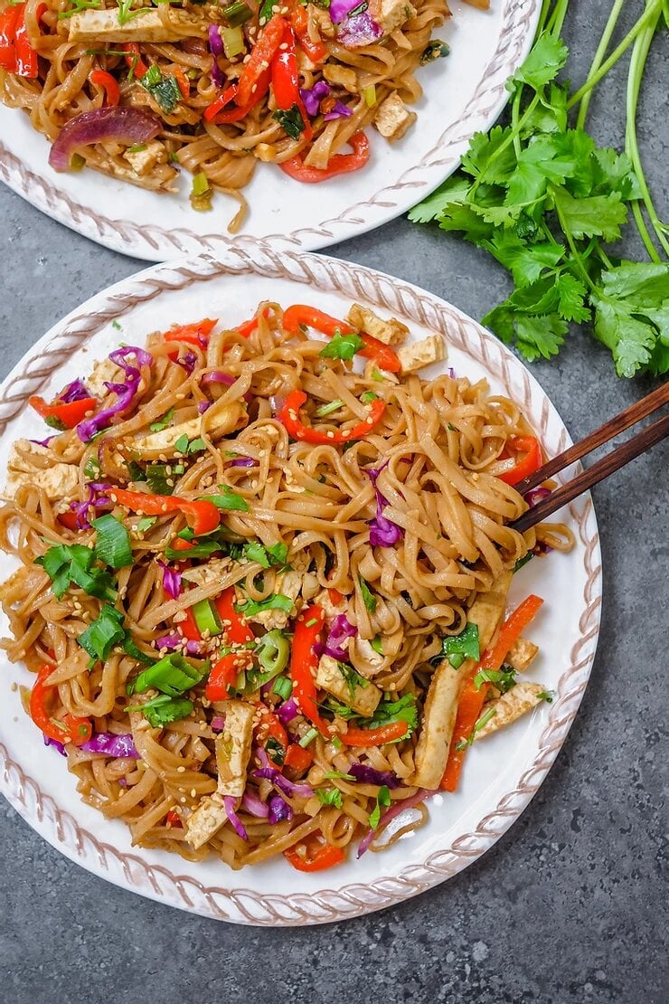 Stir-Fried Peanut Sesame Noodles - The Foodie Takes Flight