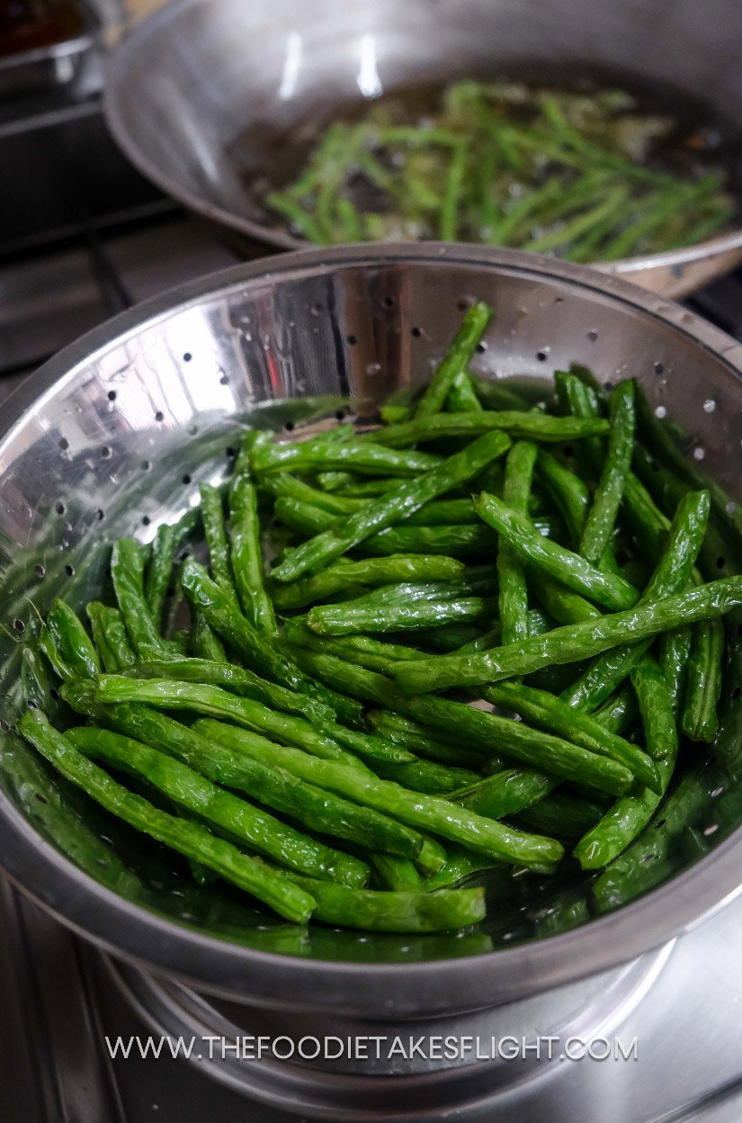 Fried Green Beans with Crispy Garlic The Foodie Takes Flight
