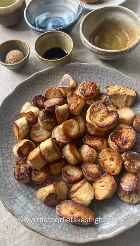 Seared mushrooms with seasoning and sauces