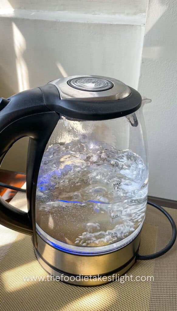 boiling hot water