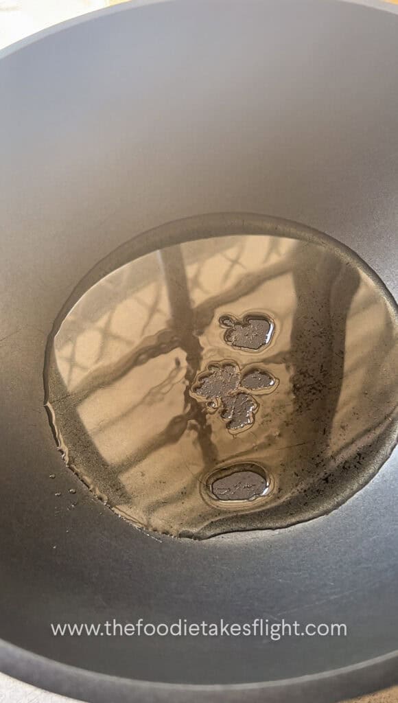 oil in wok