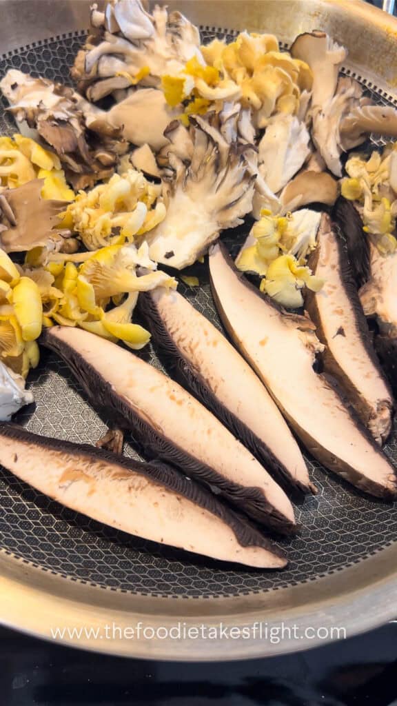 searing sliced mushrooms