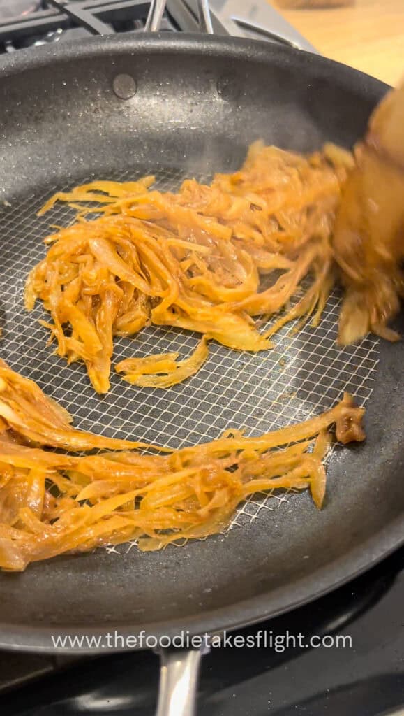 Caramelizing onions