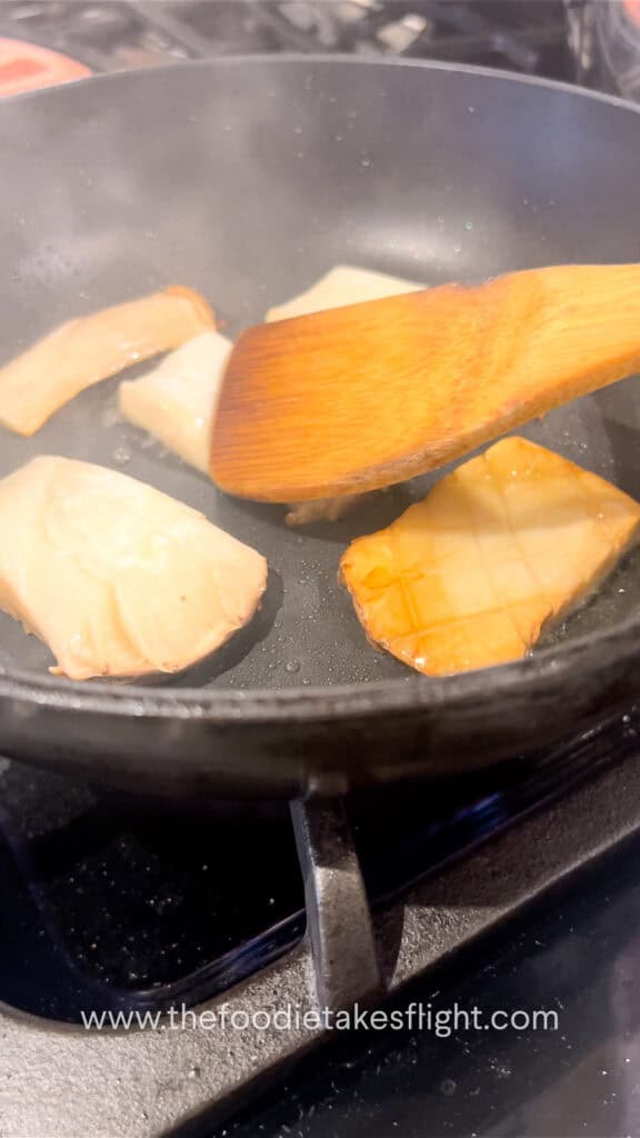 pan frying king oyster mushrooms