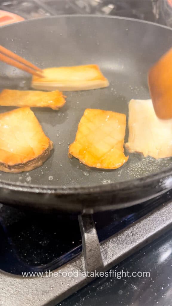 pan frying king oyster mushrooms