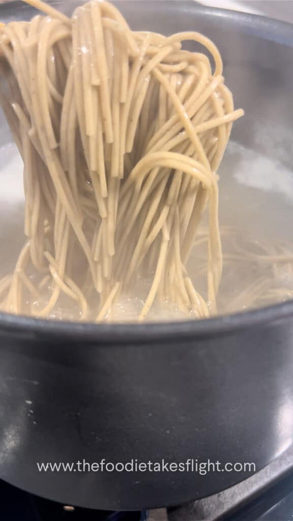 cooked buckwheat or soba noodles