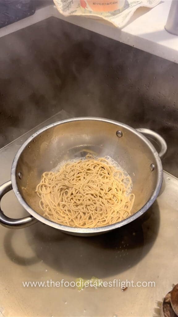 cooked buckwheat or soba noodles