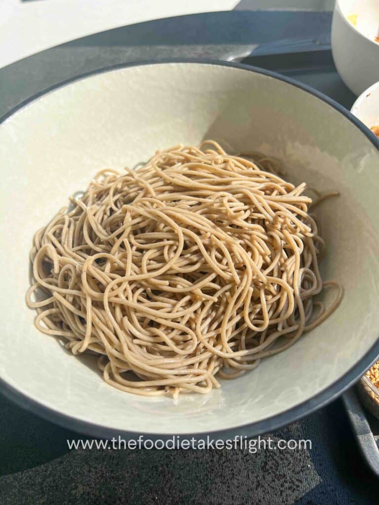 cooked buckwheat or soba noodles