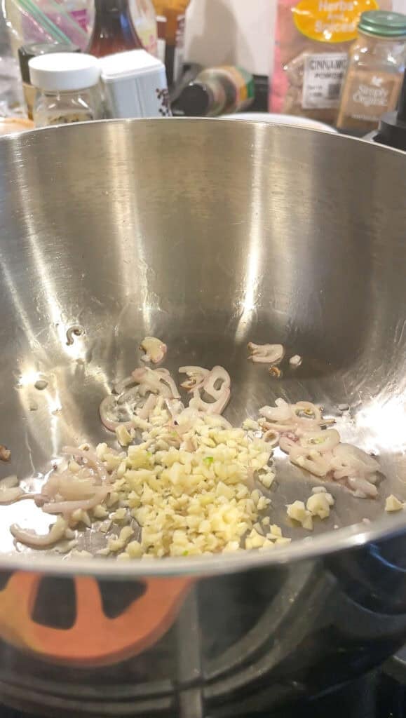 making aromatic soup base