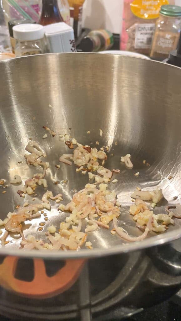 making aromatic soup base