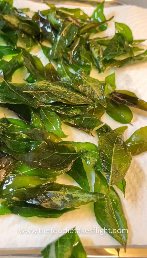 fried green curry leaves