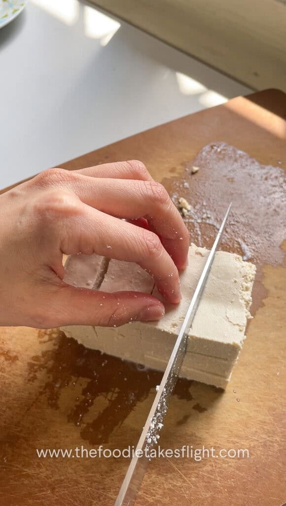 slicing extra firm tofu