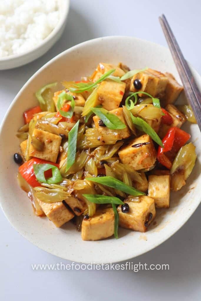 Stir-Fried Tofu and Celery: easy vegan Chinese-style stir-fry